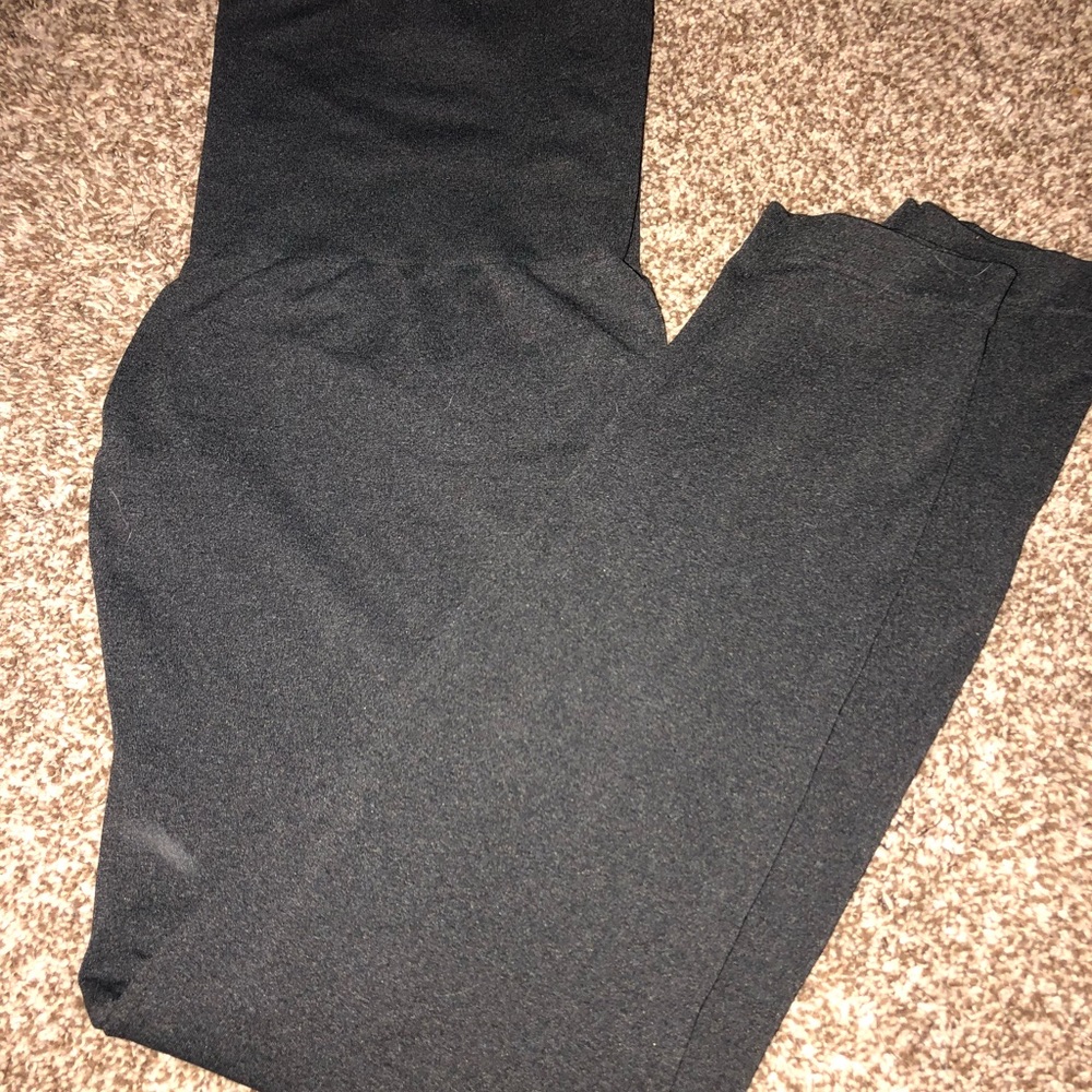 Grey leggings w/ tummy control. Bundle and save!’